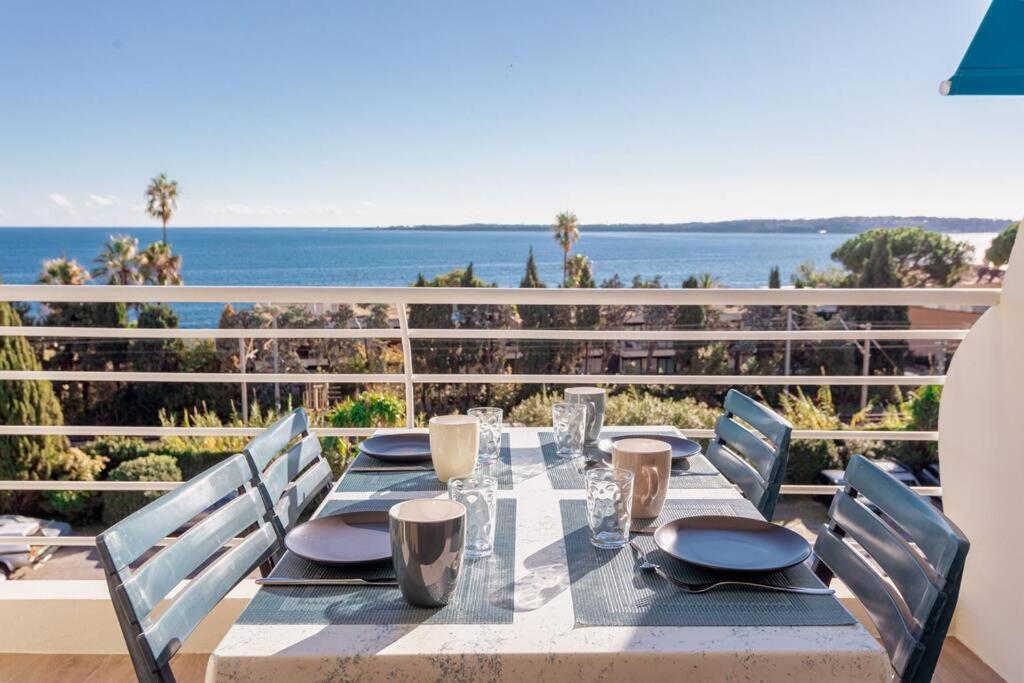 Apartment With Panoramic Sea View, Walk To The Beach - Marechal Juin By Halldis Канны Экстерьер фото